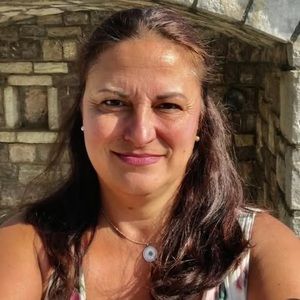 Meet your Posher, Antonia